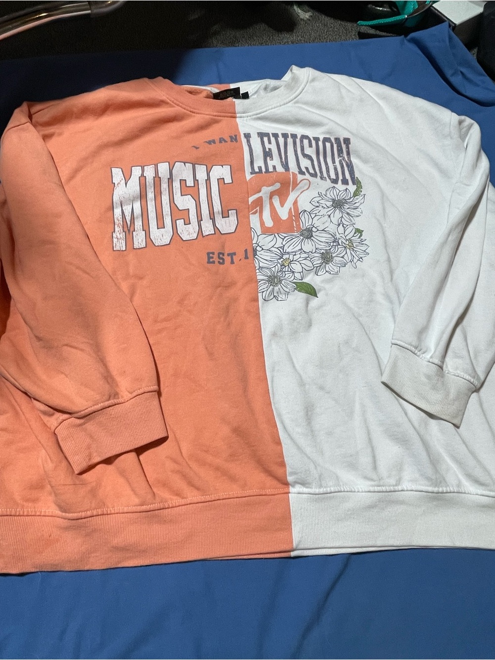 Colorblock Coral & White Graphic Crewneck Sweatshirt